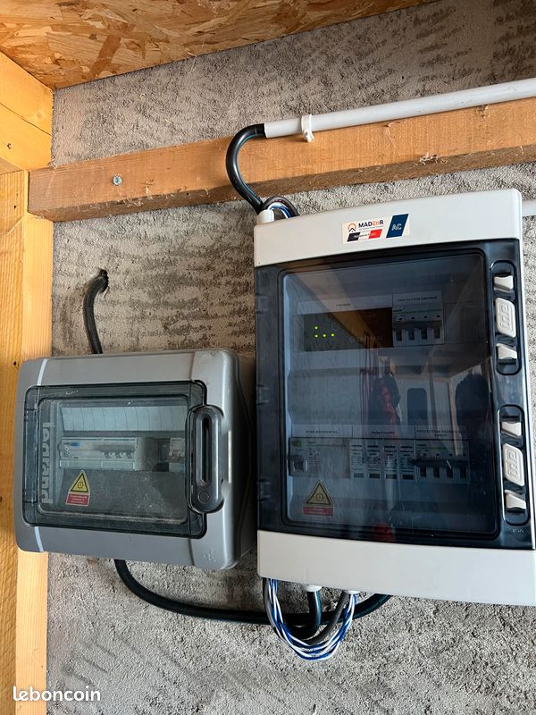 découvrez nos services d'installation de panneaux photovoltaïques en rhône-alpes. profitez de solutions énergétiques durables et économiques pour votre maison ou entreprise. contactez-nous pour un devis personnalisé et commencez à produire votre propre électricité.