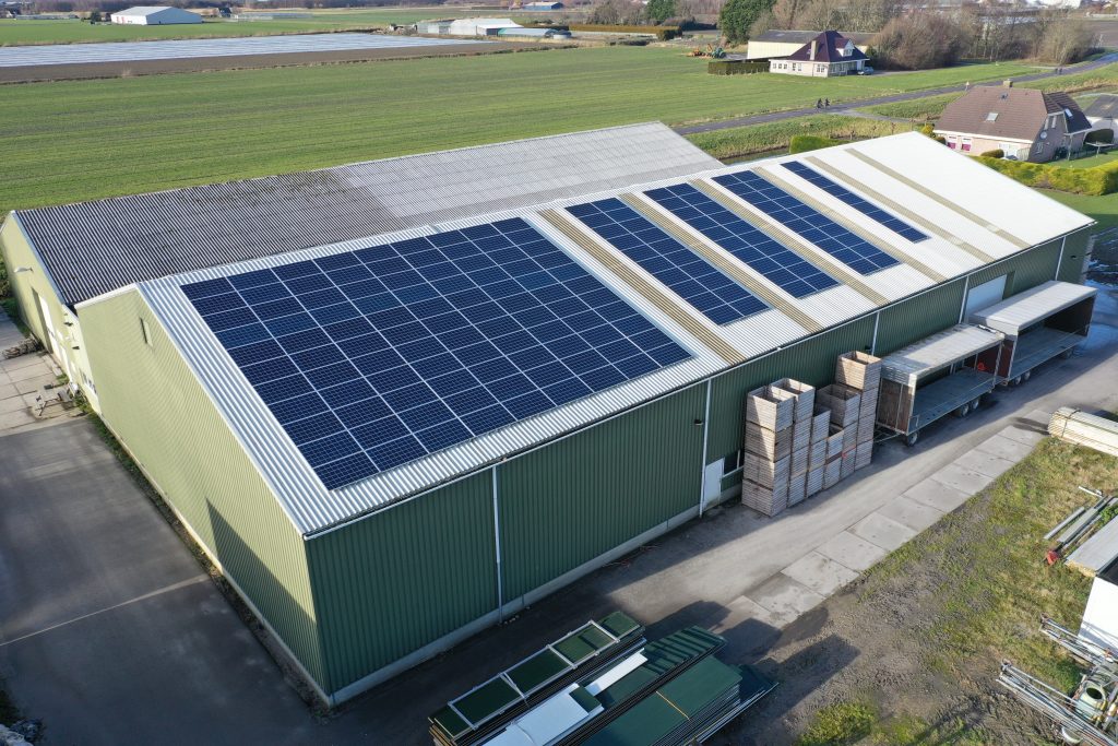 découvrez nos installateurs photovoltaïques professionnels qui vous accompagnent dans la transition énergétique. profitez de solutions sur mesure pour optimiser votre autonomie énergétique et réduire votre facture d'électricité. contactez-nous dès aujourd'hui pour un devis gratuit !