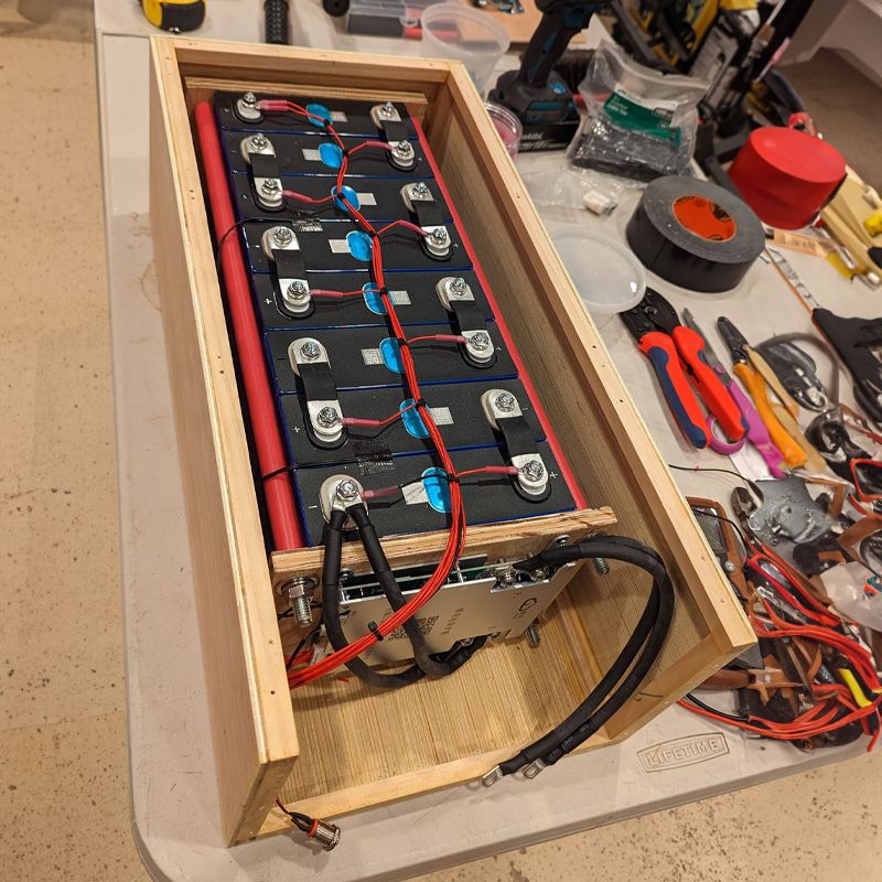 découvrez notre guide complet pour réaliser une installation électrique diy en toute sécurité. que vous soyez novice ou amateur éclairé, apprenez les étapes essentielles, les astuces et les conseils pour réussir vos projets d'électricité à domicile.