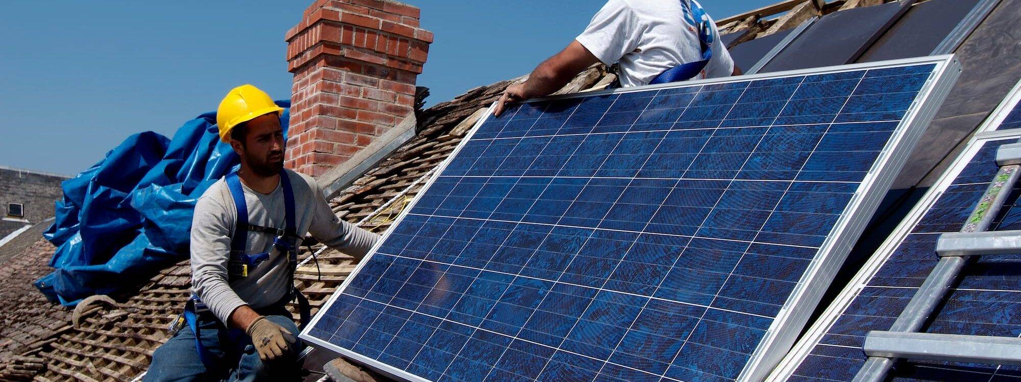 découvrez comment installer des panneaux photovoltaïques pour profiter d'une énergie renouvelable et réduire votre facture d'électricité. suivez nos conseils pratiques et bénéficiez d'installations efficaces et durables.