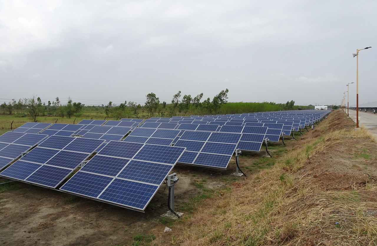 découvrez comment installer des panneaux solaires pour réduire vos factures d'énergie et contribuer à un avenir durable. suivez nos conseils pratiques et optimisez l'efficacité de votre installation grâce à des solutions adaptées à vos besoins.