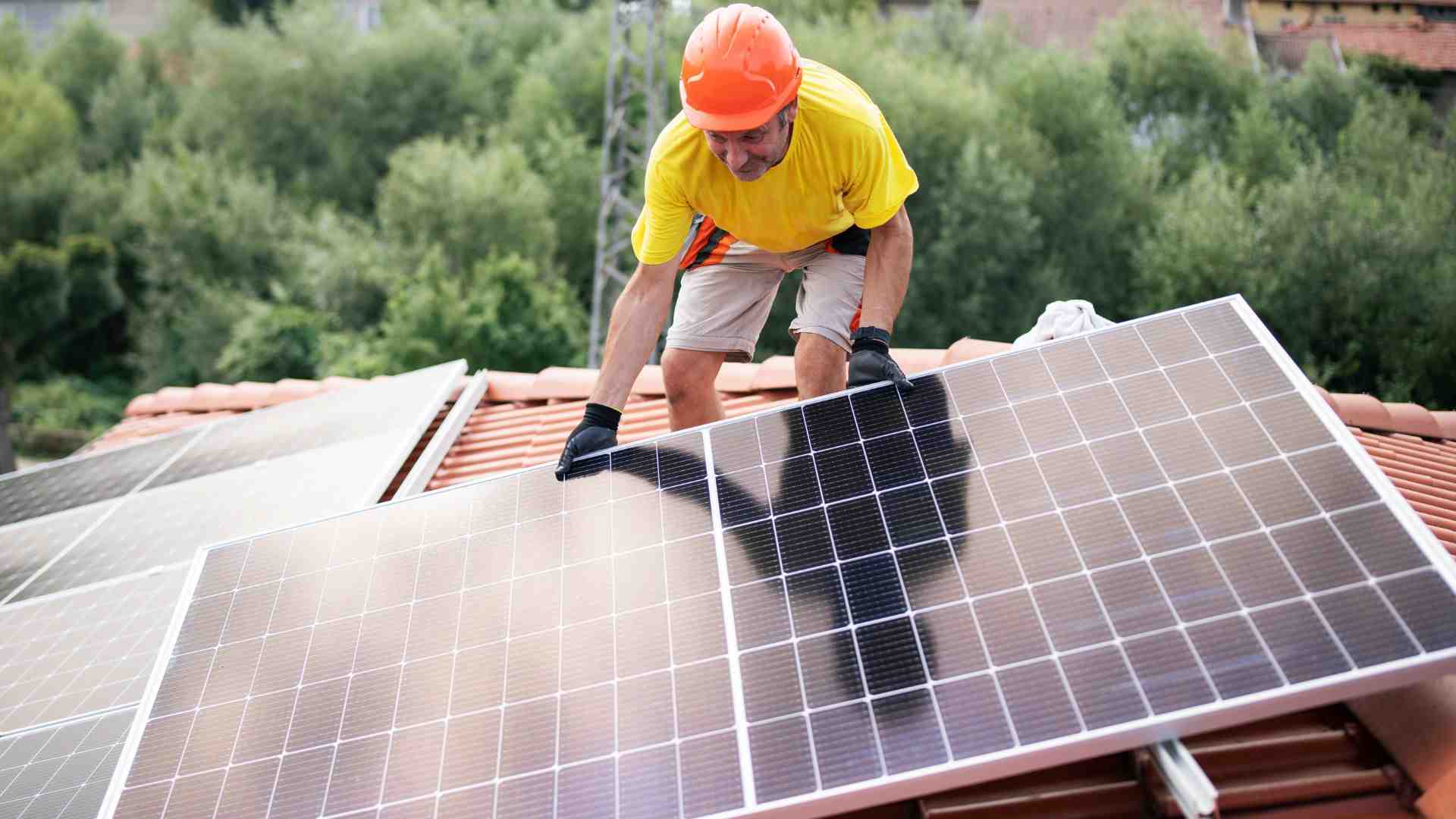 découvrez comment réaliser l'auto-installation de panneaux solaires facilement et efficacement. suivez nos conseils pratiques pour profiter de l'énergie solaire tout en réduisant vos factures d'électricité.