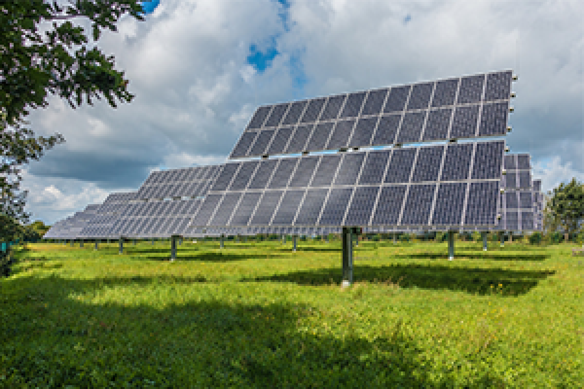 découvrez comment investir dans l'énergie solaire pour bénéficier d'une source d'énergie renouvelable, réduire vos factures d'électricité et contribuer à la protection de l'environnement tout en générant un revenu passif.