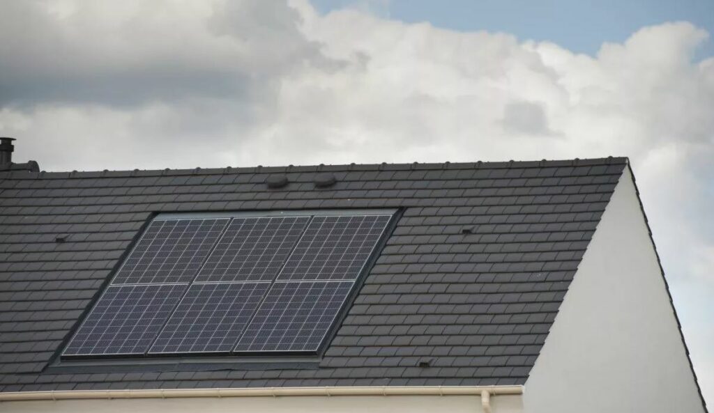 découvrez comment investir dans des panneaux polycristallins pour optimiser vos économies d'énergie tout en contribuant à la transition énergétique. informations, conseils pratiques et avantages de cette solution solaire performante.