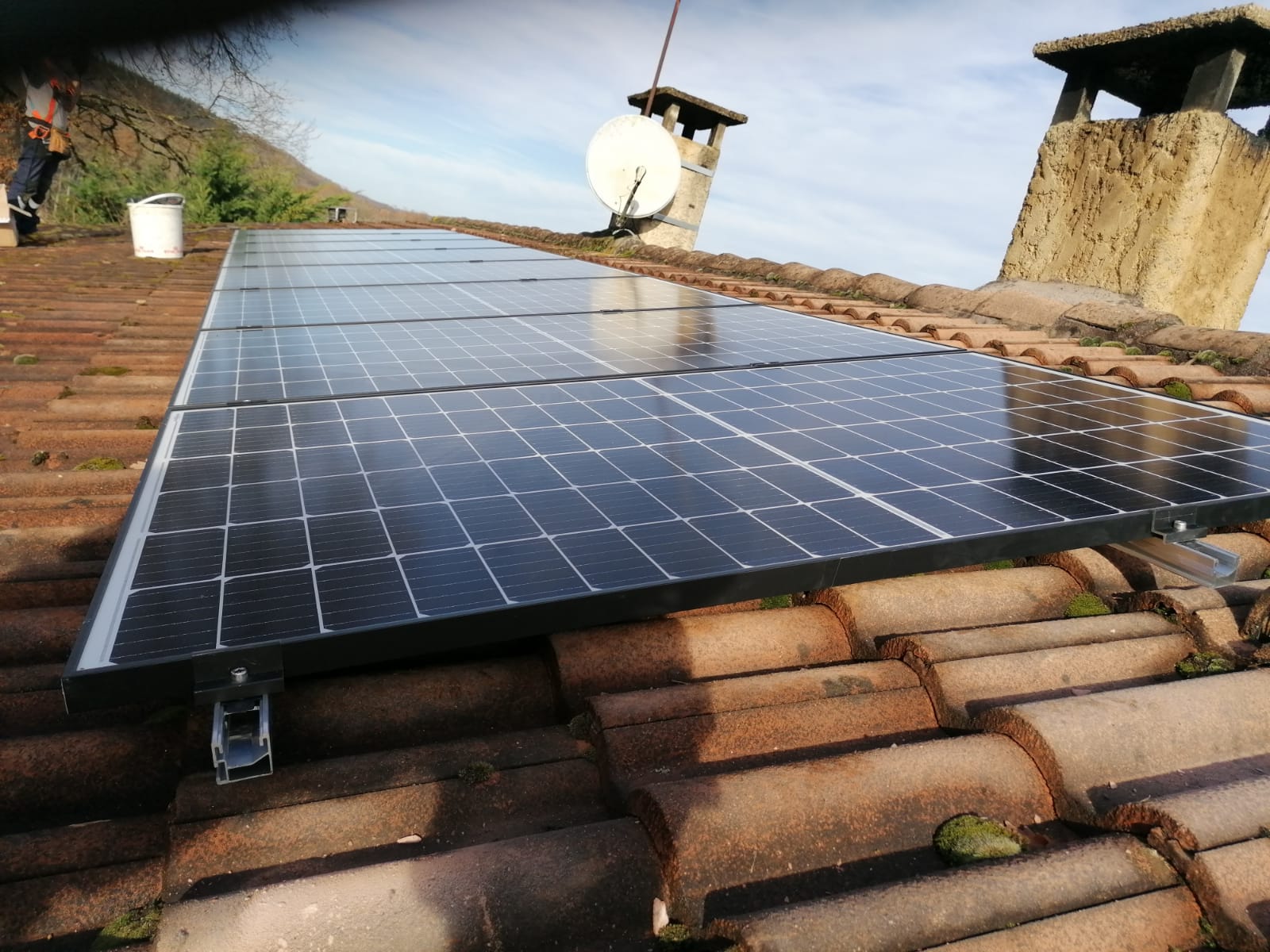 découvrez comment investir dans l'énergie solaire à toulouse : un guide complet sur les opportunités, les avantages financiers et les solutions écologiques pour un avenir durable. transformez votre projet d'investissement en succès grâce à nos conseils et expertises.