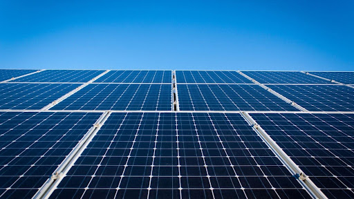 découvrez comment l'investissement dans l'énergie solaire peut générer des rendements rentables tout en contribuant à une planète plus verte. profitez d'une source d'énergie renouvelable, réduisez vos factures d'électricité et participez à la transition énergétique.