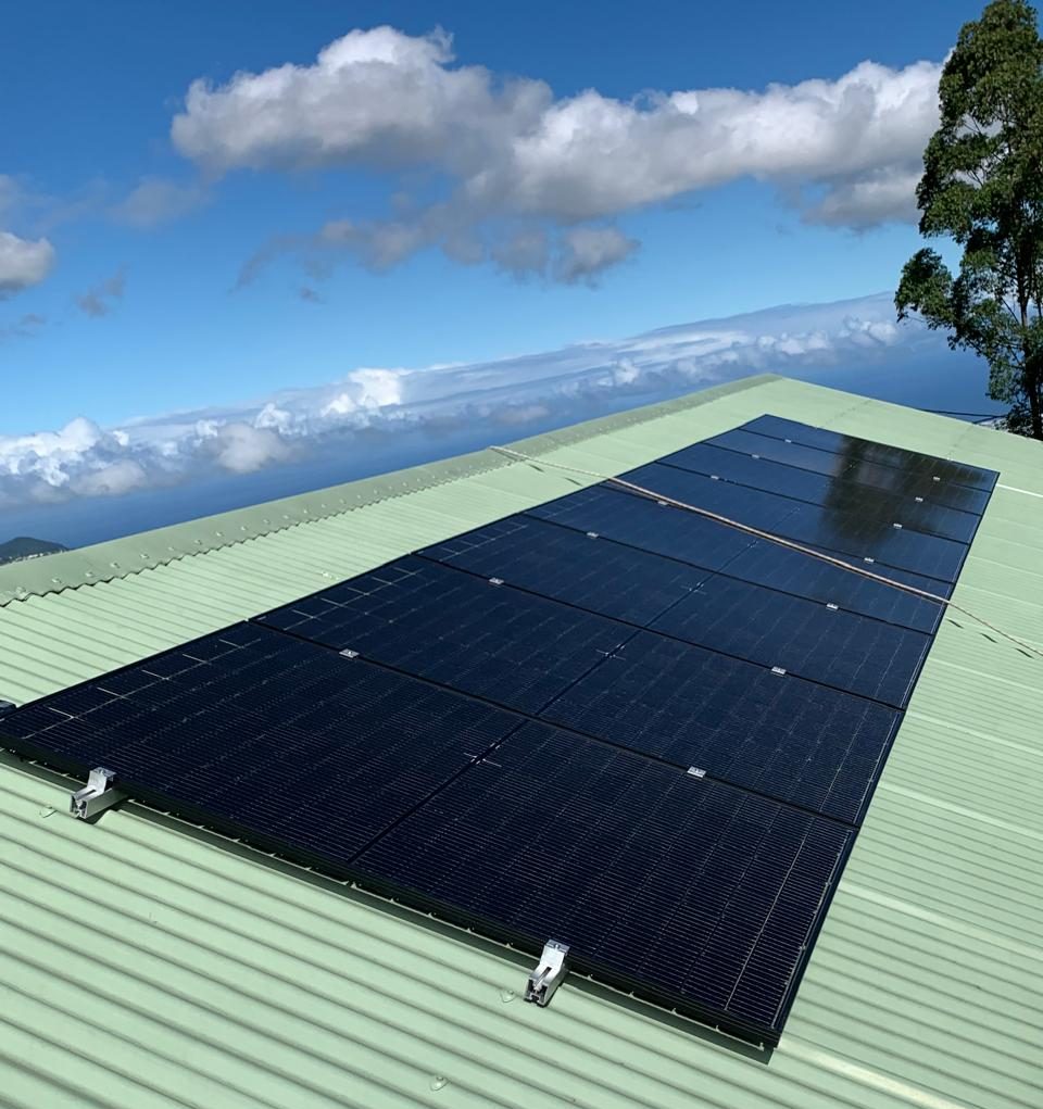 découvrez le kit solaire lg, la solution idéale pour produire votre propre énergie renouvelable. performant et durable, ce kit vous permet de réduire vos factures d'électricité tout en préservant l'environnement. parfait pour les particuliers et les entreprises, équipez-vous avec des panneaux solaires de haute qualité.