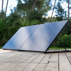 découvrez notre kit solaire 500w, une solution écologique et économique pour alimenter votre maison. profitez d'une énergie renouvelable, réduisez votre facture d'électricité et contribuez à la protection de l'environnement avec ce système complet et facile à installer.