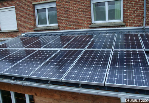 découvrez notre kit solaire à lille pour exploiter l'énergie solaire efficacement. idéal pour les particuliers et les entreprises, ce kit complet inclut panneaux solaires, onduleur et accessoires. profitez d'une installation simple et d'économies sur vos factures d'énergie dès aujourd'hui !