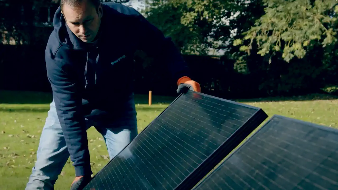 découvrez notre large sélection de kits solaires adaptés à tous vos besoins énergétiques. profitez d'une solution écologique et économique pour produire votre propre électricité tout en réduisant votre empreinte carbone. faciles à installer et performants, nos kits sont idéaux pour les particuliers et les professionnels.