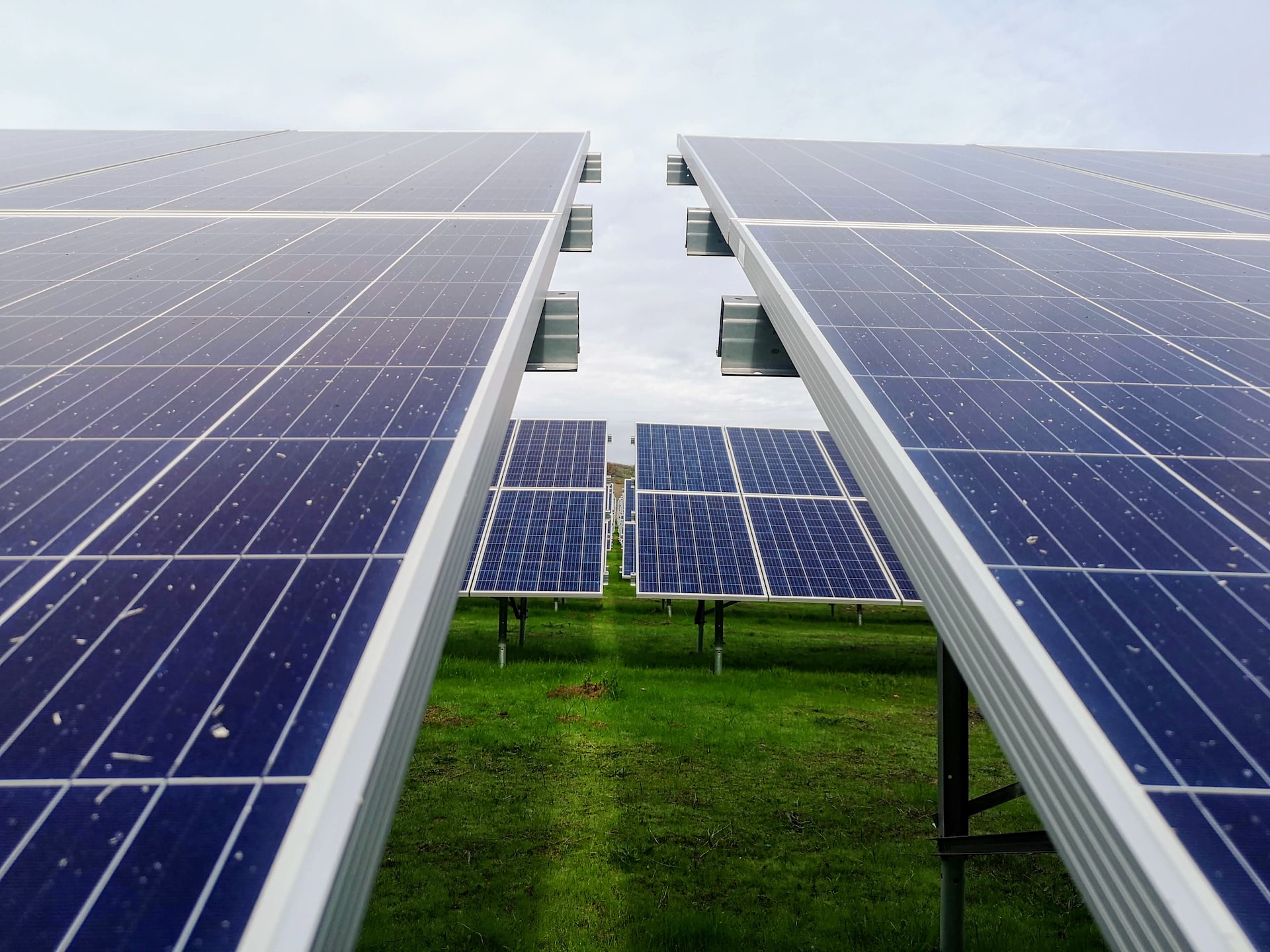 découvrez les inconvénients de l'énergie solaire, notamment les coûts initiaux, la dépendance aux conditions météorologiques, et les limitations d'espace. informez-vous sur les défis à surmonter pour une adoption optimale de cette source d'énergie renouvelable.