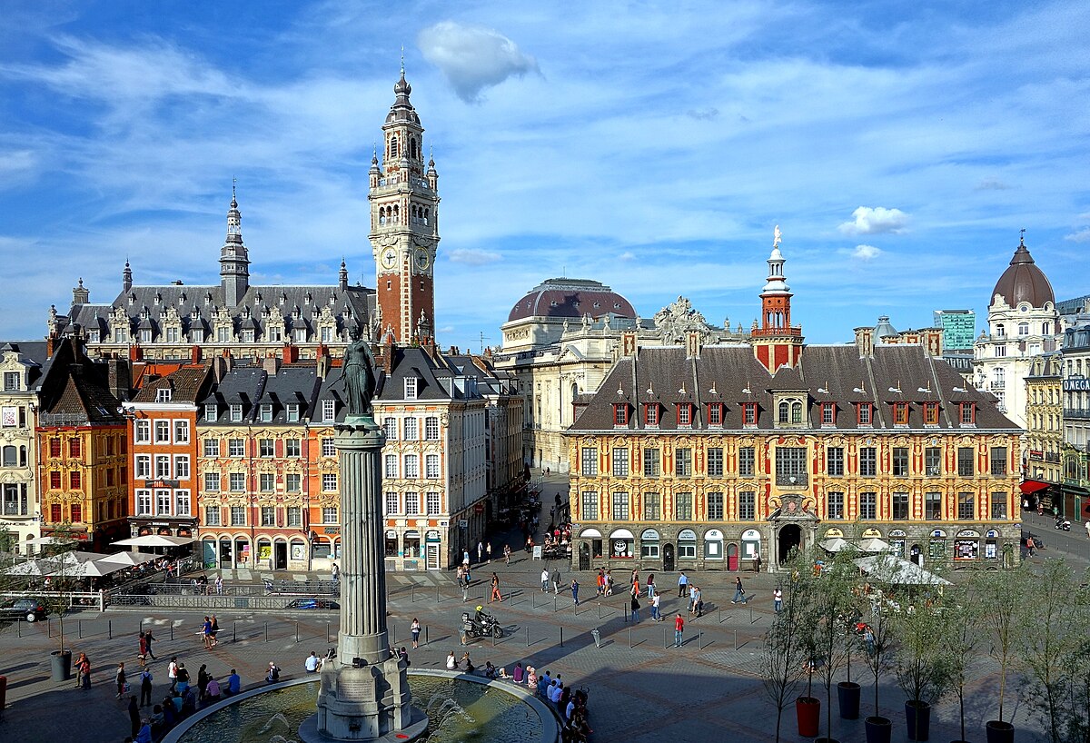 découvrez lille, une ville dynamique du nord de la france, riche en culture, histoire et gastronomie. explorez ses ruelles pittoresques, ses musées captivants et dégustez ses spécialités locales. lille vous invite à une expérience inoubliable entre tradition et modernité.