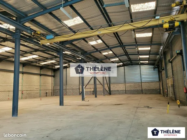 découvrez notre offre de location de hangar 34, un espace idéal pour vos besoins de stockage ou d'activités industrielles. profitez d'une accessibilité optimale, d'une sécurité renforcée et d'une superficie adaptée à vos projets.