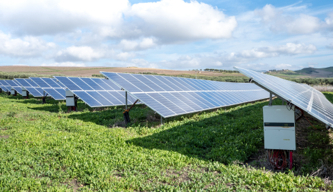 découvrez comment louer un terrain pour l'installation de panneaux solaires edf et bénéficiez d'un revenu passif tout en contribuant à la transition énergétique. optimisez l'utilisation de votre espace et participez à la production d'énergie renouvelable.