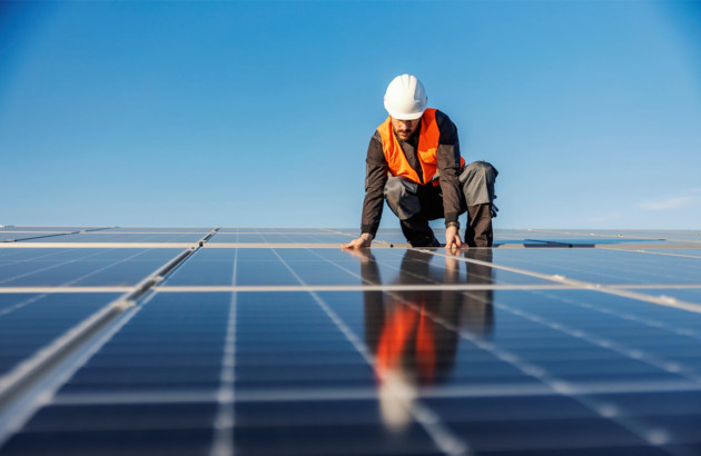découvrez nos services de maintenance pour panneaux solaires, garantissant une performance optimale et une longévité accrue de vos installations. profitez d'un entretien régulier pour maximiser vos économies d'énergie et réduire votre empreinte carbone.