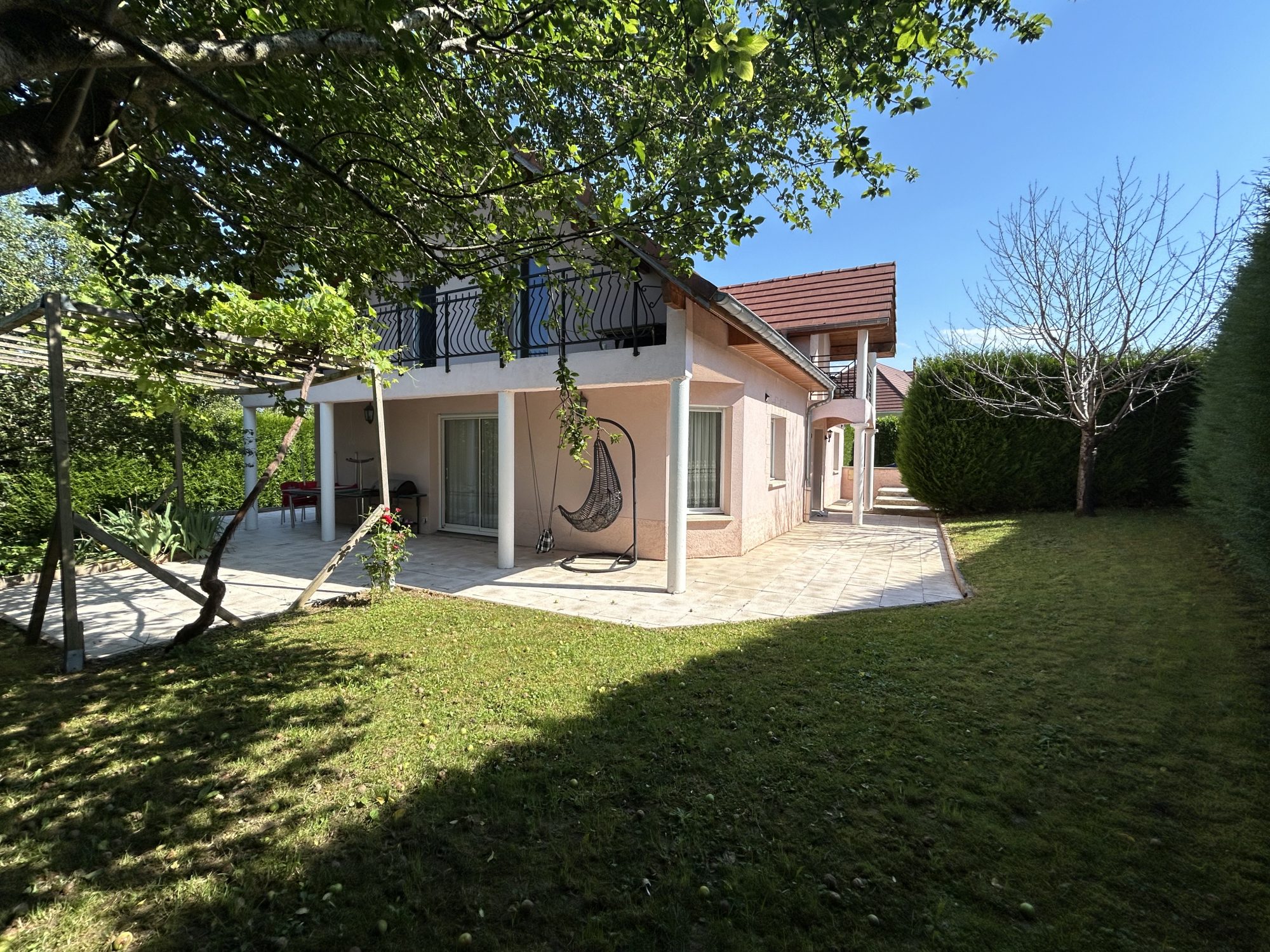 découvrez cette maison exceptionnelle à seulement 25 000 €. idéale pour les primo-accédants ou les investisseurs, elle offre un excellent rapport qualité-prix. ne manquez pas cette opportunité unique !