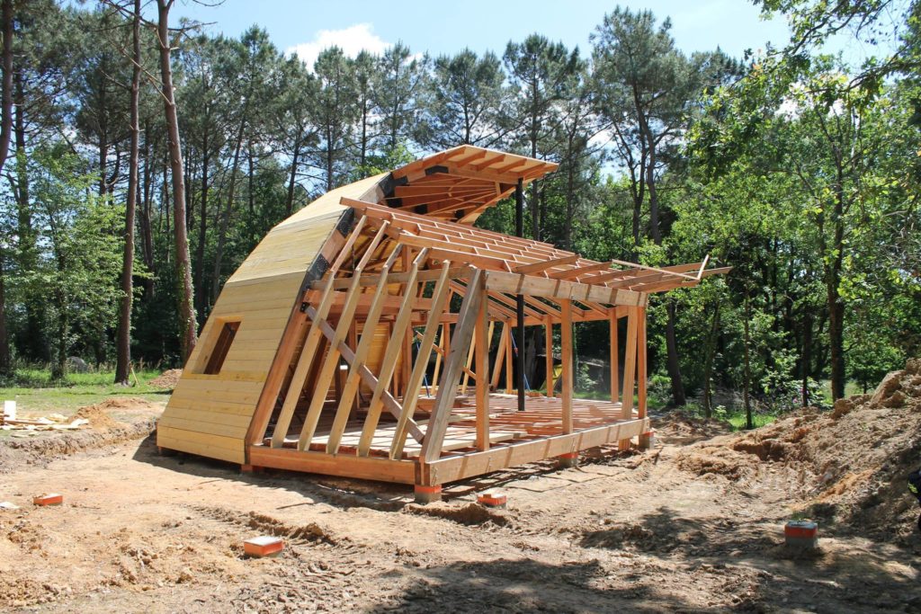 découvrez les prix des maisons autonomes et les avantages d'investir dans des habitations écologiques qui produisent leur propre énergie. informez-vous sur les options disponibles pour un mode de vie durable.