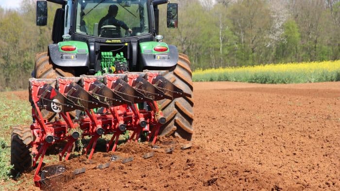 découvrez notre large gamme de matériel agricole adapté à tous vos besoins, de la culture à l'élevage. optimisez votre production avec des outils de qualité, des machines performantes et des conseils d'experts pour rendre votre exploitation plus efficace et durable.