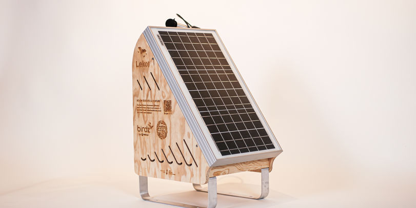 découvrez notre sélection d'objets connectés solaires qui allient innovation technologique et respect de l'environnement. optimisez votre quotidien avec des dispositifs autonomes, écologiques et intelligents, parfaits pour un mode de vie durable.