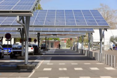 découvrez tout ce qu'il faut savoir sur l'obligation de se conformer aux règles de stationnement. informez-vous sur les lois, les sanctions possibles et les solutions pour garantir un stationnement sécurisé et légal.