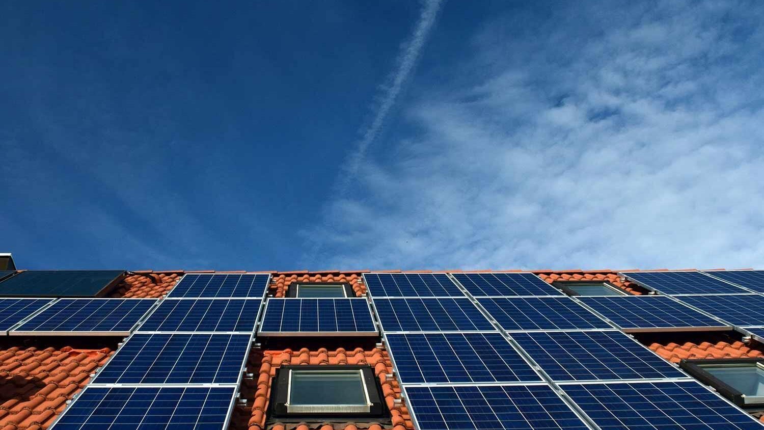 découvrez l'offre photovoltaïque de leroy merlin, adaptée à vos besoins en énergie renouvelable. profitez de solutions sur mesure pour réduire vos factures d'électricité et contribuer à un avenir durable grâce à l'énergie solaire. informez-vous sur nos produits, installations et accompagnement pour réaliser vos projets écologiques.