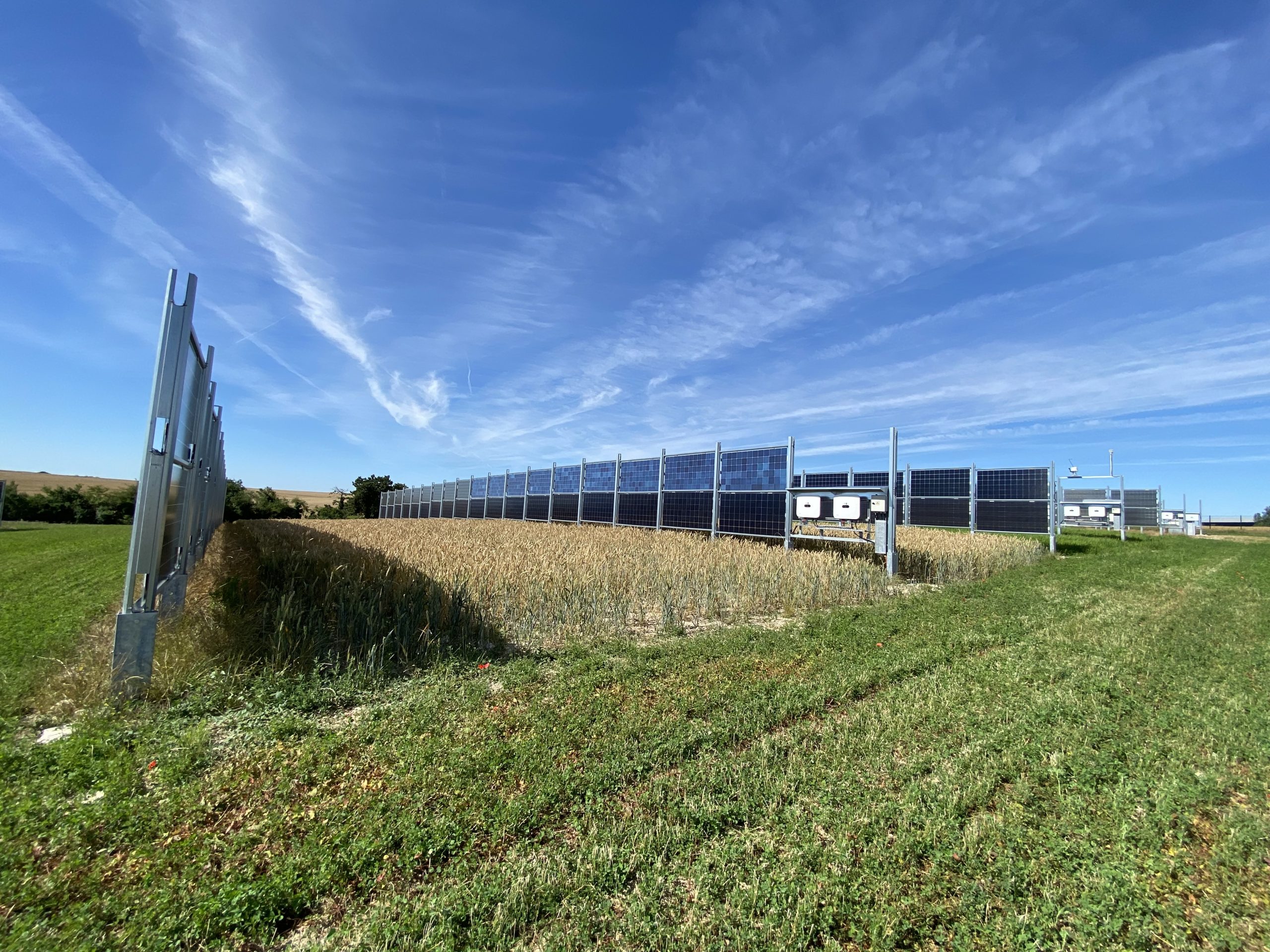 découvrez comment optimiser votre champ photovoltaïque pour maximiser votre production d'énergie renouvelable. essentiels conseils et stratégies pour améliorer l'efficacité de vos panneaux solaires.