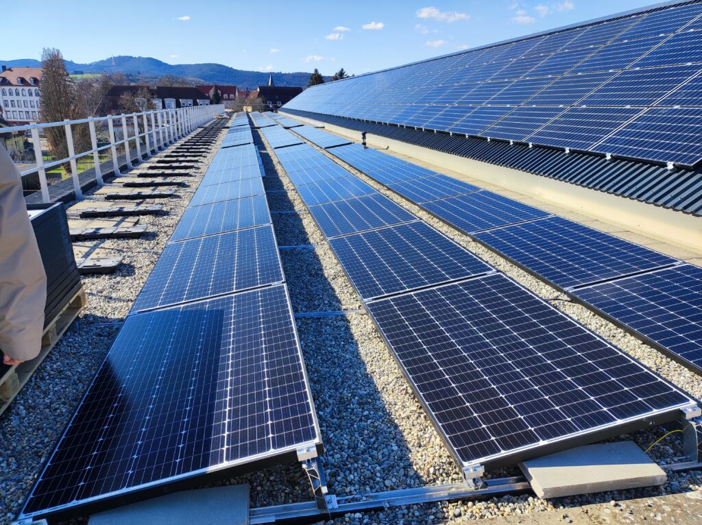 découvrez comment optimiser votre installation solaire pour maximiser l'efficacité énergétique et réduire vos factures d'électricité. profitez d'astuces et de conseils d'experts pour améliorer votre rendement solaire.