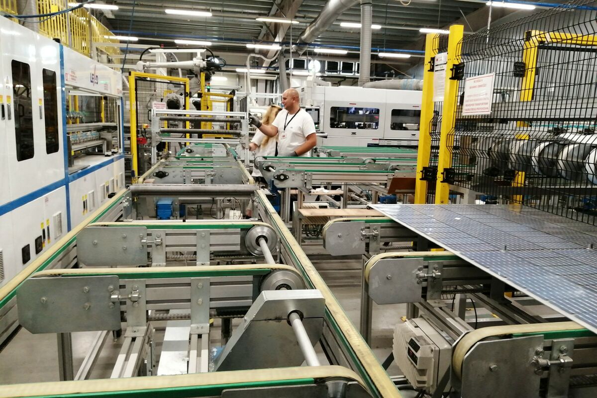 découvrez oscaro solar, votre solution pour une énergie durable et renouvelable. profitez d'installations solaires de haute qualité qui allient performance et respect de l'environnement. optez pour un avenir énergétique plus vert avec des produits innovants et un service client exemplaire.