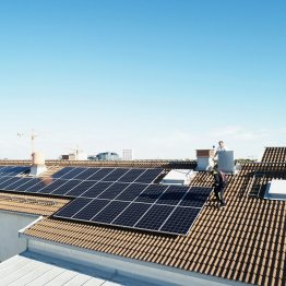découvrez comment bénéficier d'un panneau aérovoltaïque gratuit pour optimiser votre consommation d'énergie et réduire vos factures. informez-vous sur les avantages écologiques et économiques de cette solution innovante.