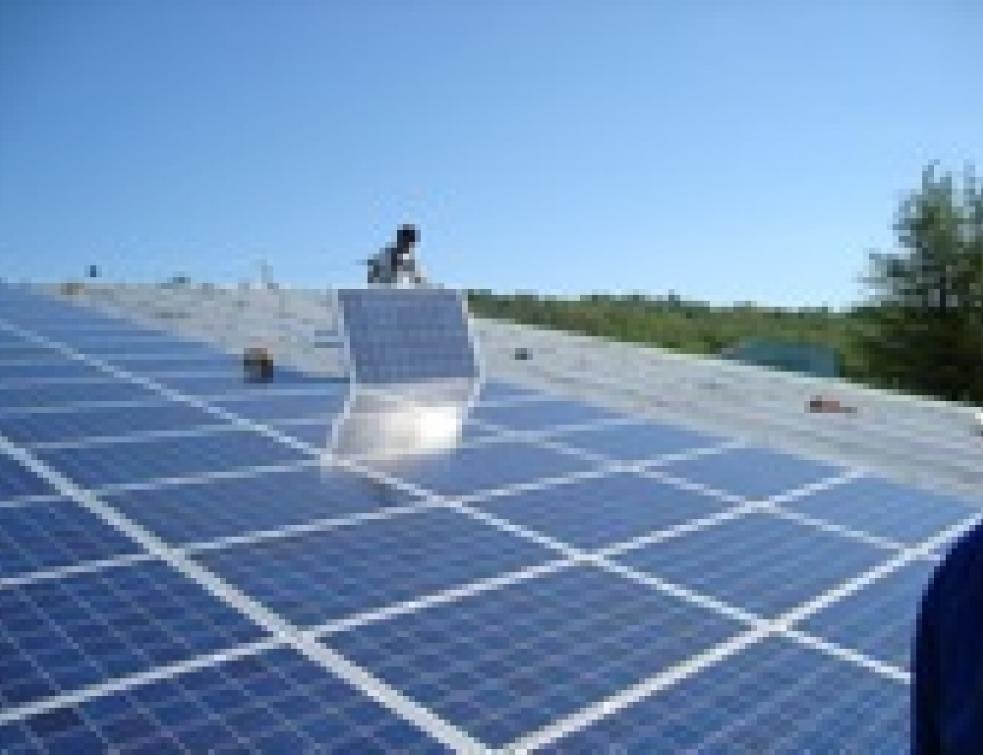 découvrez les panneaux photovoltaïques edf 2025 : des solutions innovantes et durables pour produire votre propre électricité verte. profitez d'une énergie renouvelable, réduisez votre empreinte carbone et faites des économies sur vos factures d'électricité. informez-vous sur les avantages et les incitations disponibles dès aujourd'hui.