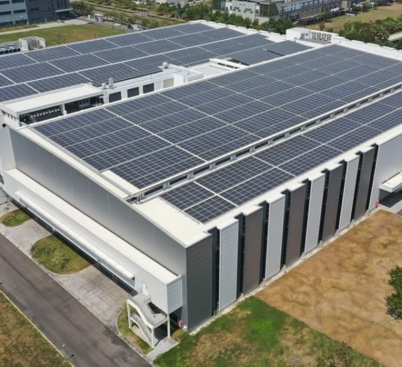découvrez nos panneaux photovoltaïques neufs, alliant performance et durabilité, pour une production d'énergie solaire optimale. investissez dans l'avenir avec des solutions écologiques et rentables.