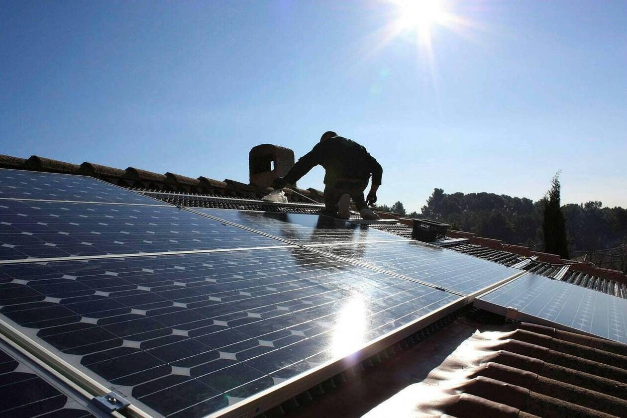 découvrez comment un panneau photovoltaïque rentable peut réduire vos factures d'électricité et maximiser vos économies tout en contribuant à la transition énergétique. investissez dans l'énergie solaire et profitez d'un rendement optimal.