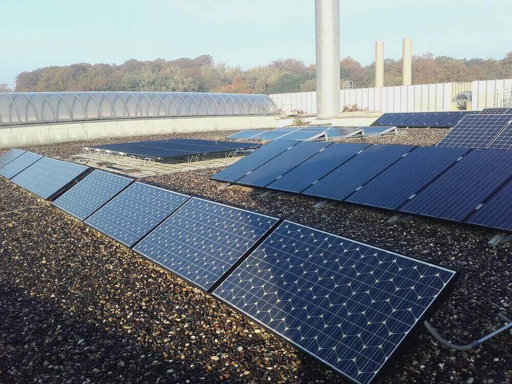 découvrez les meilleures innovations en matière de panneaux solaires en 2020. maximisez votre efficacité énergétique tout en réduisant votre empreinte carbone grâce aux technologies de pointe et aux solutions écologiques adaptées à vos besoins.