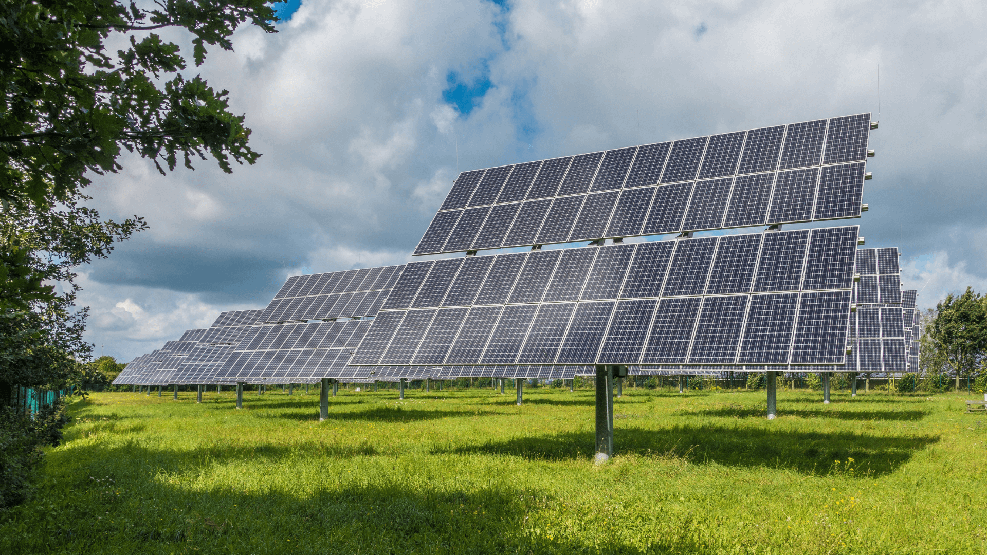 découvrez les avantages des panneaux solaires pour une énergie renouvelable et durable. optez pour une solution écologique qui réduit vos factures d'électricité tout en préservant l'environnement.