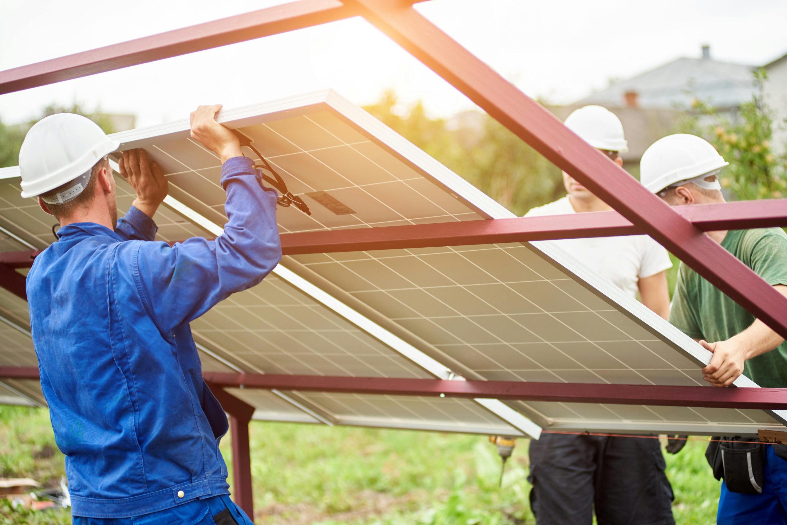 découvrez comment les panneaux solaires transforment la lumière du soleil en énergie renouvelable. explorez les avantages, l'installation et les solutions écologiques pour réduire votre facture d'électricité et protéger l'environnement.