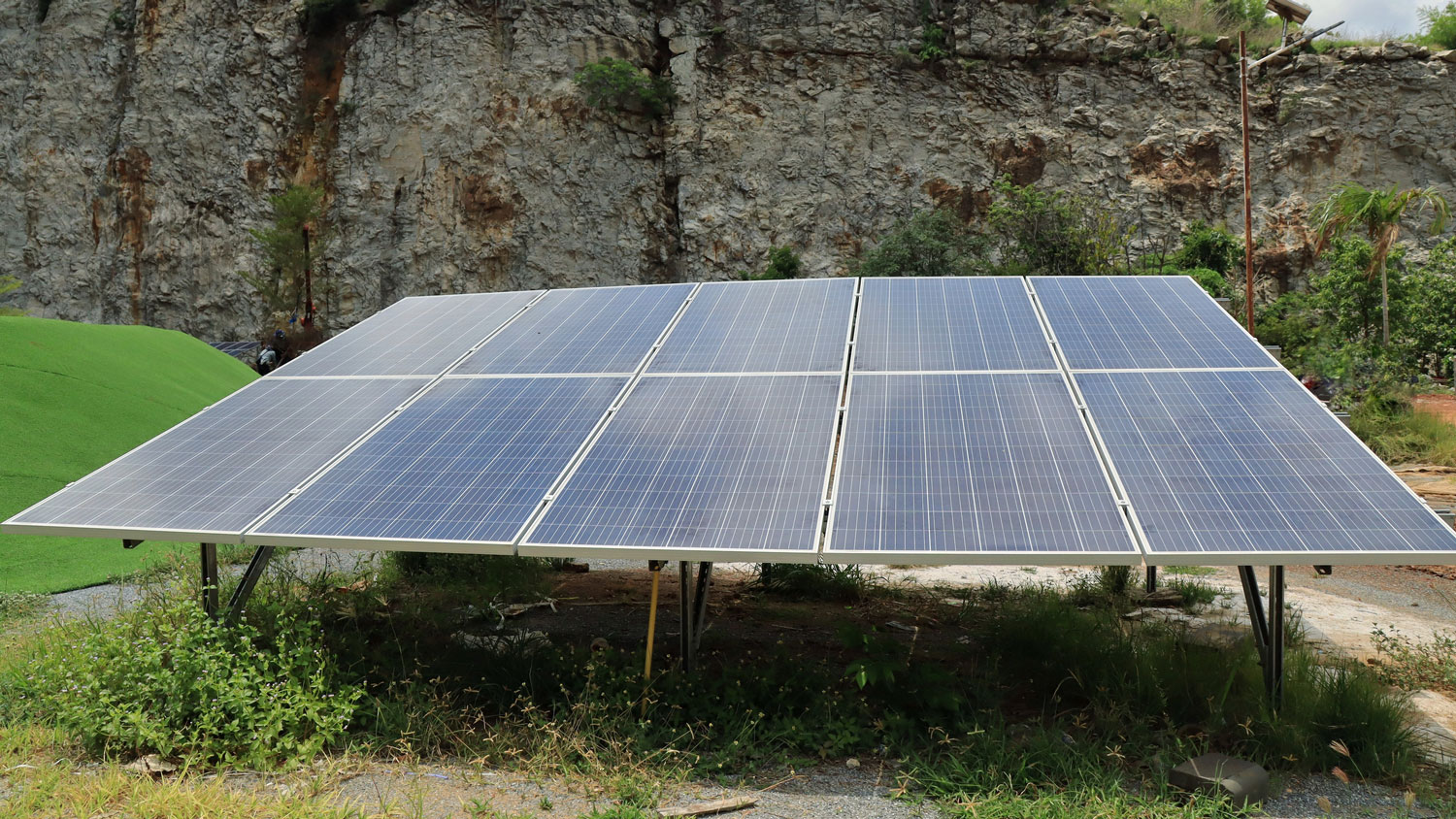 découvrez les avantages des panneaux solaires au sol : une solution énergétique écologique, idéale pour maximiser l'ensoleillement et réduire vos factures d'électricité. informez-vous sur les installations, l'entretien et les performances des panneaux solaires au sol.