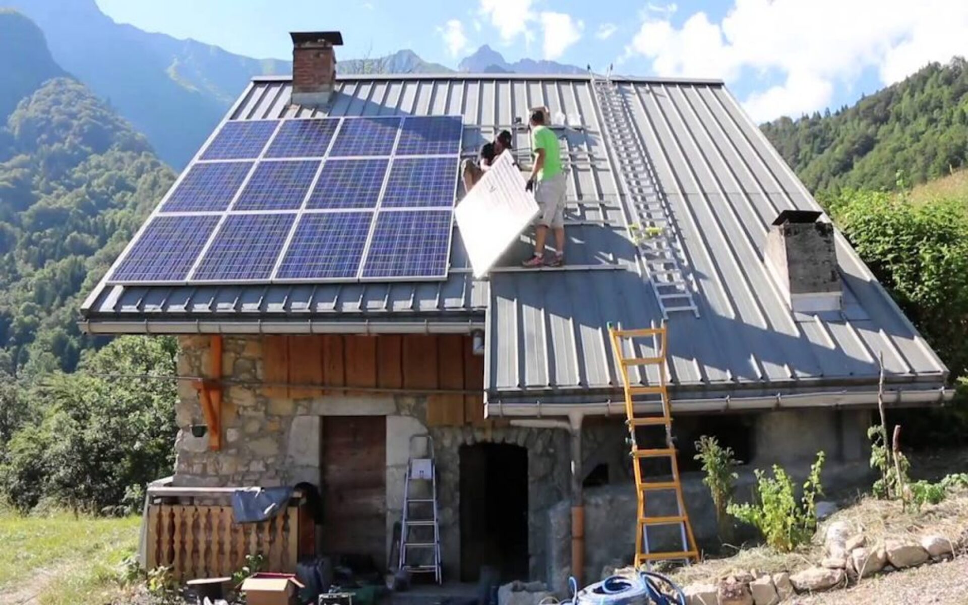 découvrez les avantages des panneaux solaires autonomes : une solution écologique et économique pour produire votre propre énergie renouvelable. idéals pour les habitations isolées et les projets durables, ces panneaux vous permettent d'économiser sur vos factures d'électricité tout en préservant l'environnement.