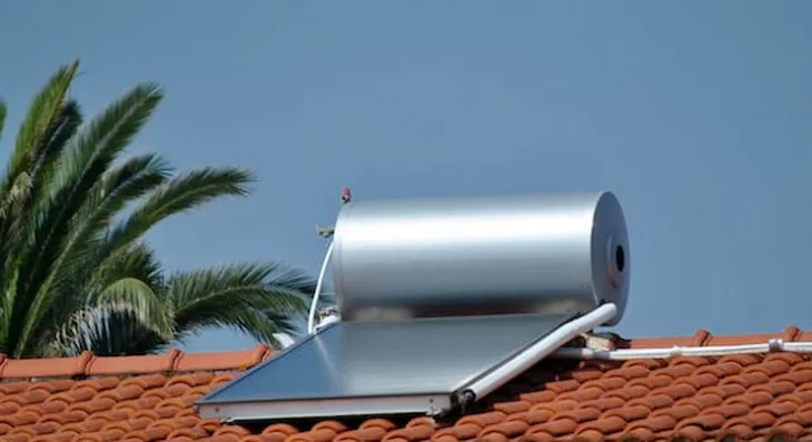 découvrez les prix des chauffe-eau solaires et comparez les modèles pour faire le meilleur choix pour votre maison. optez pour une solution économique et écologique qui vous permettra de réduire vos factures d'énergie tout en préservant l'environnement.