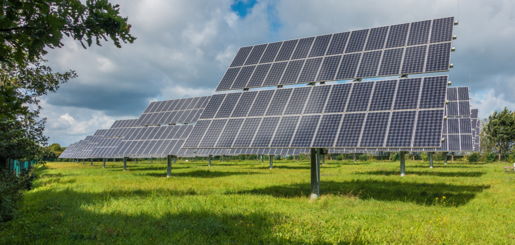 découvrez comment choisir le meilleur panneau solaire pour vos besoins grâce à nos conseils pratiques. apprenez à évaluer les performances, les types de panneaux et les critères essentiels pour optimiser votre investissement en énergie renouvelable.