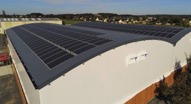 découvrez les avantages des panneaux solaires légers, une solution innovante et efficace pour réduire votre empreinte écologique tout en optimisant la production d'énergie. idéaux pour les toits, bateaux et applications mobiles, ces panneaux offrent performance et facilité d'installation.