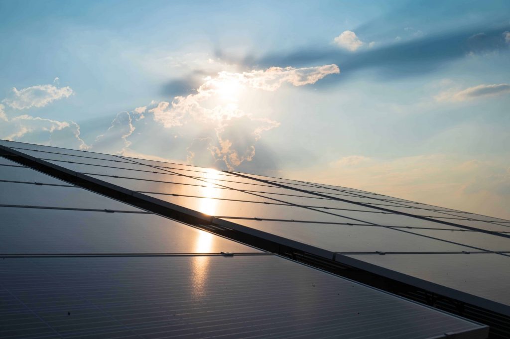 découvrez les prix compétitifs des panneaux solaires en silicium amorphe, une solution économique et respectueuse de l'environnement pour produire votre propre énergie. informez-vous sur les avantages et les performances de cette technologie innovante.
