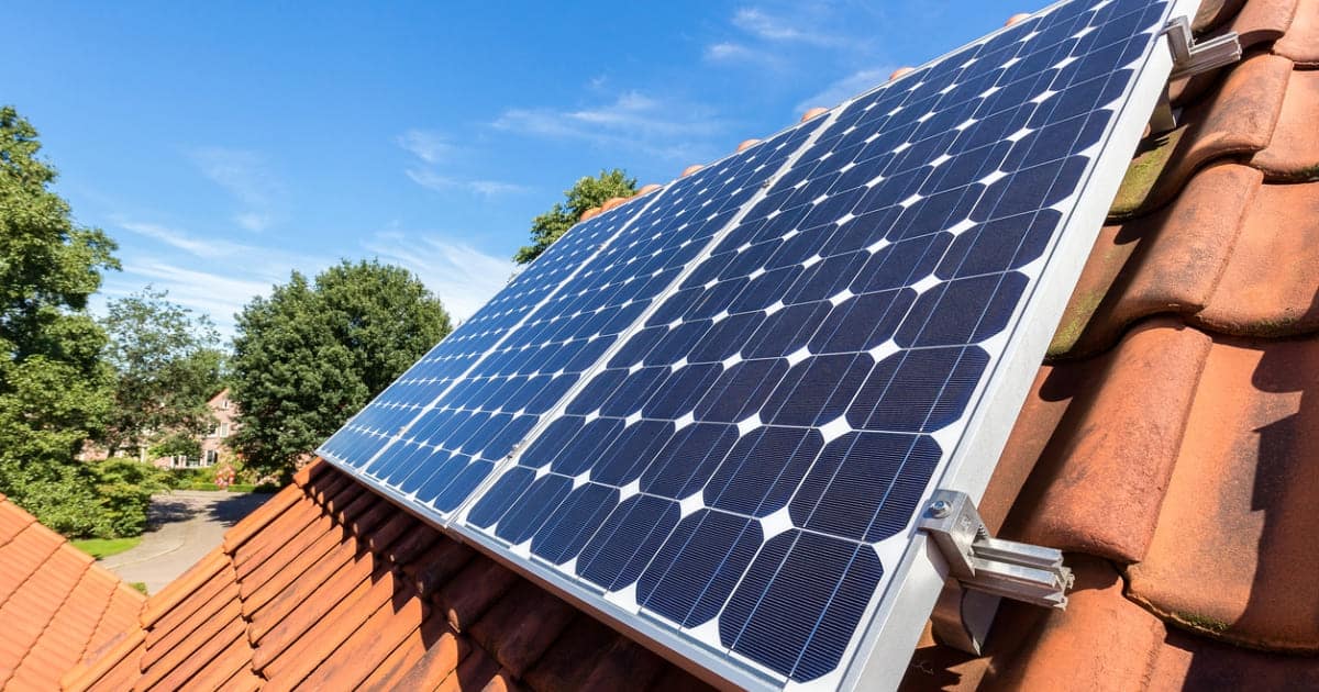 découvrez les avantages des panneaux solaires pour toiture, une solution écologique et économique pour produire votre propre électricité. optimisez l'énergie solaire et réduisez vos factures tout en préservant l'environnement.