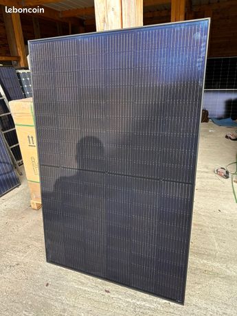 découvrez le panneau soluxtec, une solution innovante et efficace pour vos besoins en énergie solaire. profitez d'une technologie de pointe, d'une durabilité exceptionnelle et d'une performance accrue pour optimiser votre production d'énergie renouvelable.