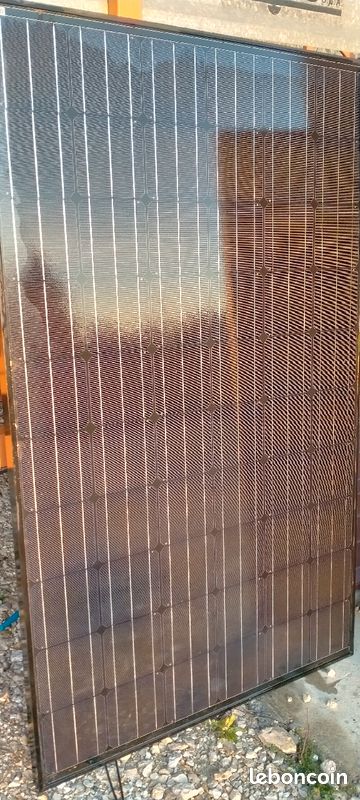 découvrez le panneau soluxtec, une solution innovante et efficace pour la production d'énergie solaire. idéal pour les particuliers et les professionnels, ce panneau permet d'optimiser vos installations énergétiques tout en respectant l'environnement.