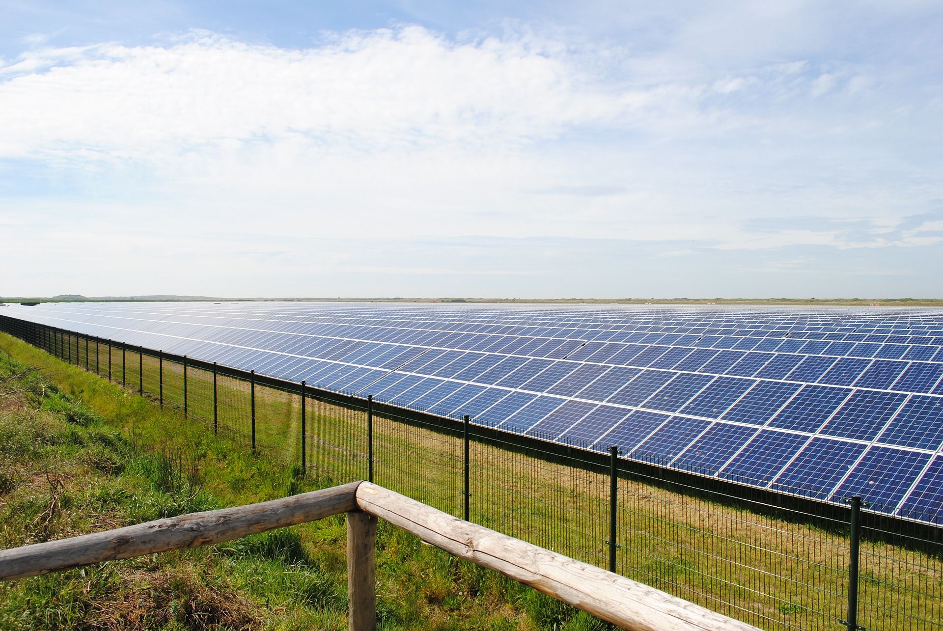 découvrez les panneaux allemands innovants qui allient performance et durabilité. parfaits pour répondre aux besoins modernes en matière d'énergie, ces panneaux offrent des solutions écologiques et efficaces pour vos projets. optez pour l'innovation allemande et améliorez votre impact environnemental tout en bénéficiant d'une technologie de pointe.