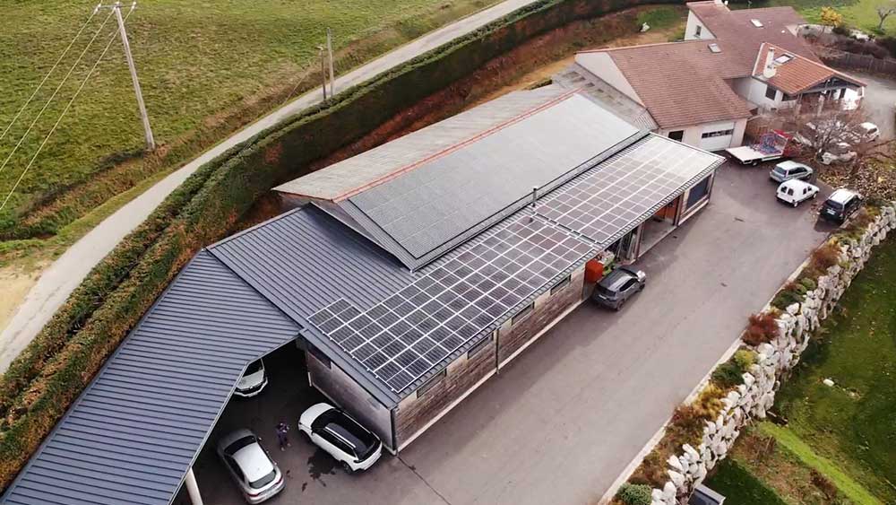 découvrez comment les entreprises peuvent tirer parti des panneaux photovoltaïques pour réduire leurs coûts énergétiques et adopter une stratégie durable. explorez les avantages, les installations et les solutions adaptées à votre activité.
