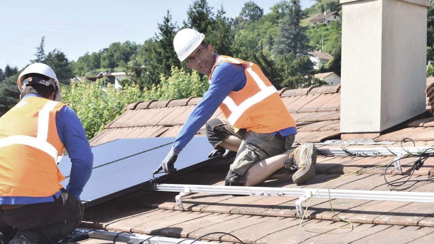 découvrez les panneaux photovoltaïques ikea, une solution durable et efficace pour produire votre propre électricité. profitez d'une énergie renouvelable tout en réduisant votre empreinte carbone et vos factures d'énergie. transformez votre maison avec les innovations écologiques d'ikea.