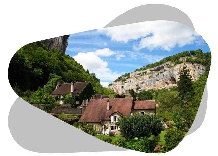 découvrez nos panneaux photovoltaïques dans le jura, une solution durable pour produire votre propre énergie. profitez des avantages écologiques et économiques de l'énergie solaire tout en valorisant votre propriété. contactez-nous pour une installation personnalisée et des conseils adaptés à vos besoins.