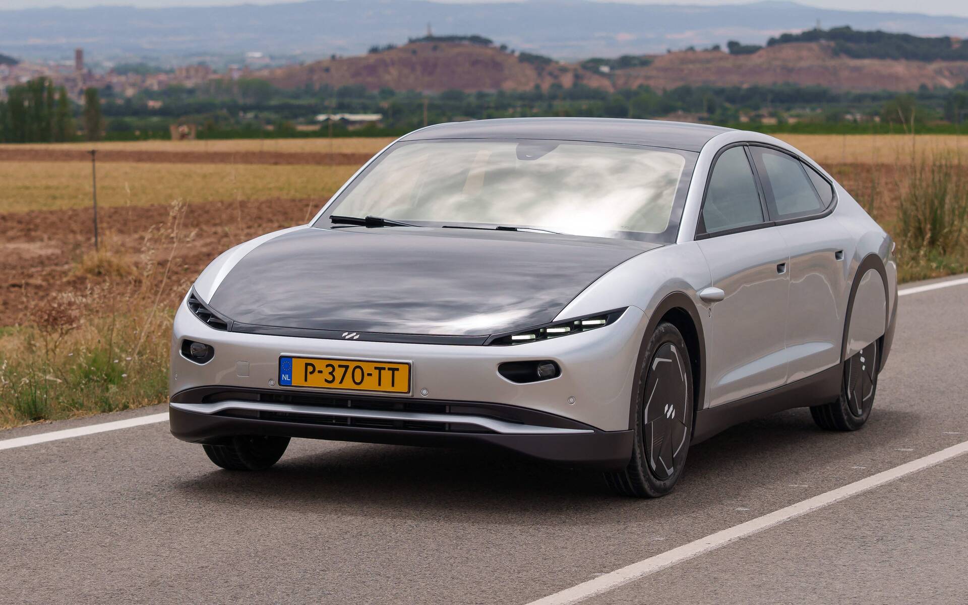 découvrez les avantages des panneaux solaires auto pour une énergie propre et durable. transformez votre véhicule en source d'énergie grâce à des solutions innovantes et écologiques. profitez d'une autonomie énergétique tout en respectant l'environnement.