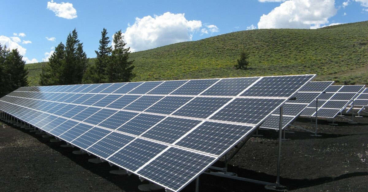 découvrez comment les panneaux solaires façonnent l'avenir de l'énergie durable. informez-vous sur les avantages, les innovations et les perspectives d'installation de ces technologies écologiques pour un monde plus vert.